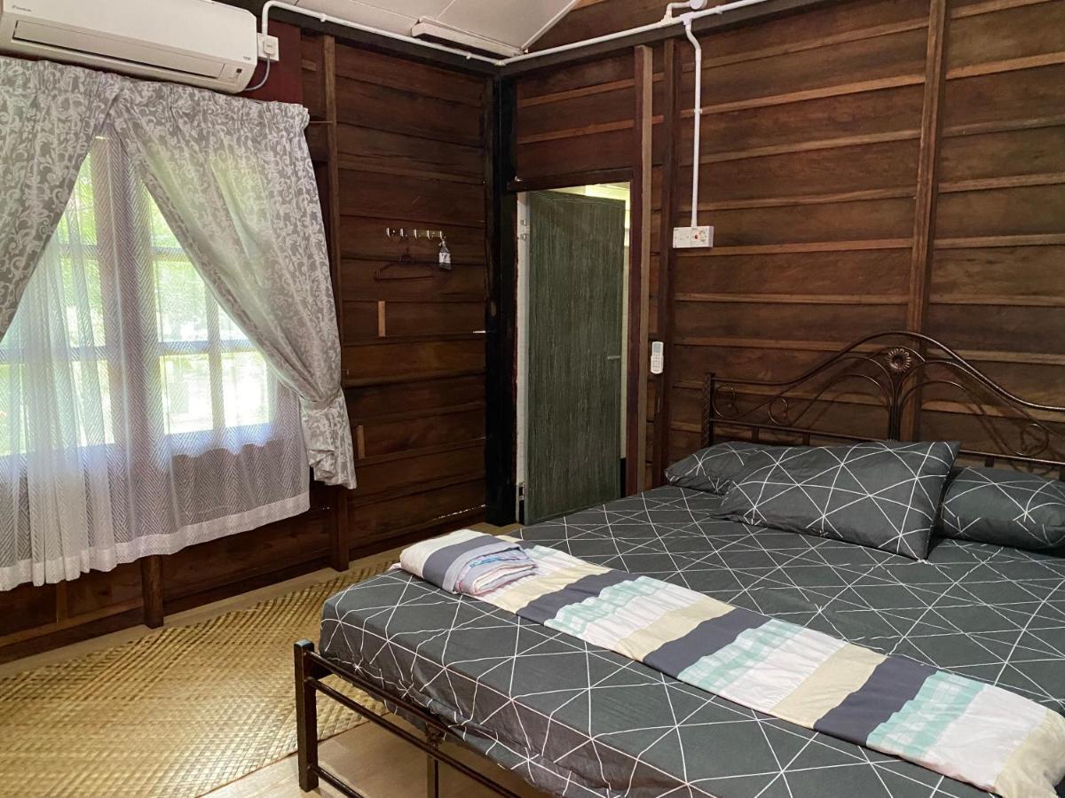 Rustic Chalet - Dahlia n Mawar at Sedim Vista Kulim Bagian luar foto